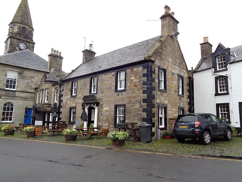 Conheça Falkland: A Inverness de Outlander na Escócia - LilacRoses, CC BY-SA 4.0 no WikiMediaCommons