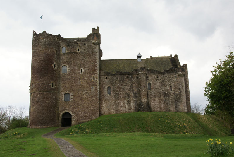Castelo Doune na Escócia: Tudo sobre o real Castelo Leoch de Outlander - Foto Otter, CC BY-SA 3.0